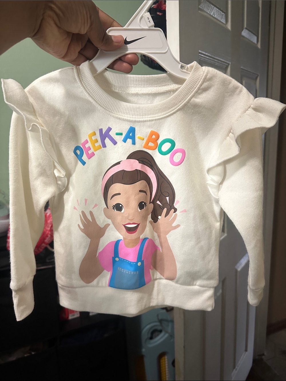 Cream 'Peek-A-Boo' Graphic Girls' Sweatshirt